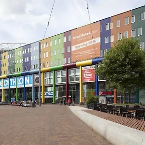 Easyhotel Arena Boulevard ** Amsterdam